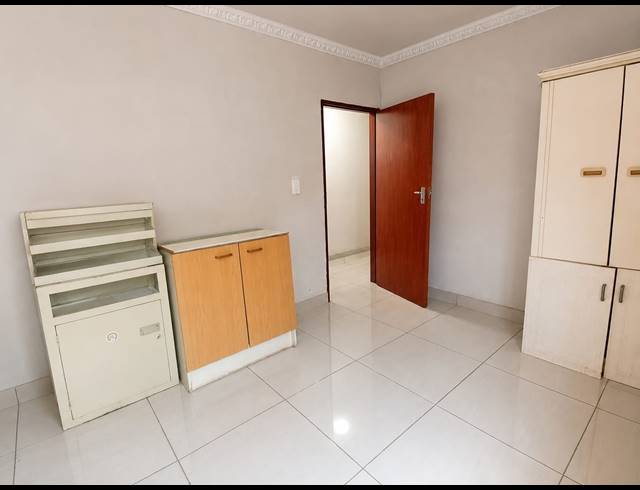 4 BEDROOM HOUSE FOR SALE IN MEYERTON PARK